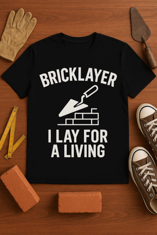 Bagpaver T-shirt with construction t-shirt for builders and DIY enthusiasts. Unique bricklayer design for casual wear.