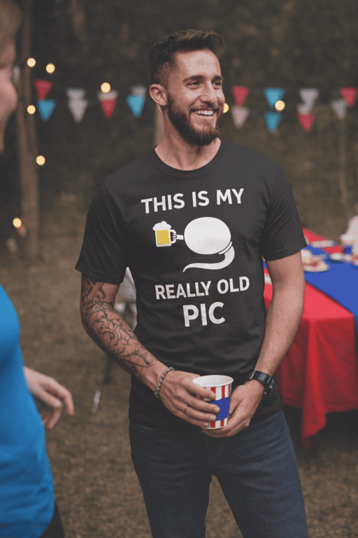 Cute funny t-shirt for men with beer graphic, perfect for casual outings and parties.