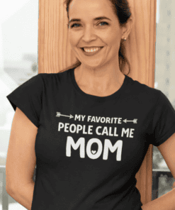 Cute mom T-shirt with funny "People Call Me Mom" slogan, perfect for family occasions and casual wear.