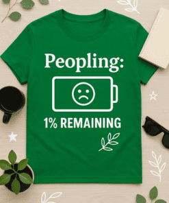 Low battery humor t-shirt for tech lovers, funny graphic tee with sad battery icon, perfect for casual wear.