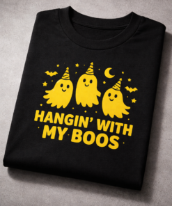 Funny Halloween t-shirt with the slogan Hangin' With My Boos